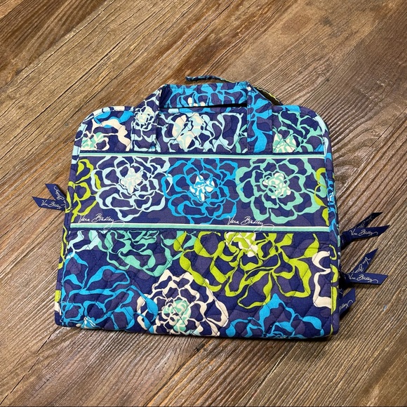 Vera Bradley Travel Toiletries Kit Organizer Blue Floral Roll-Up - Picture 1 of 6